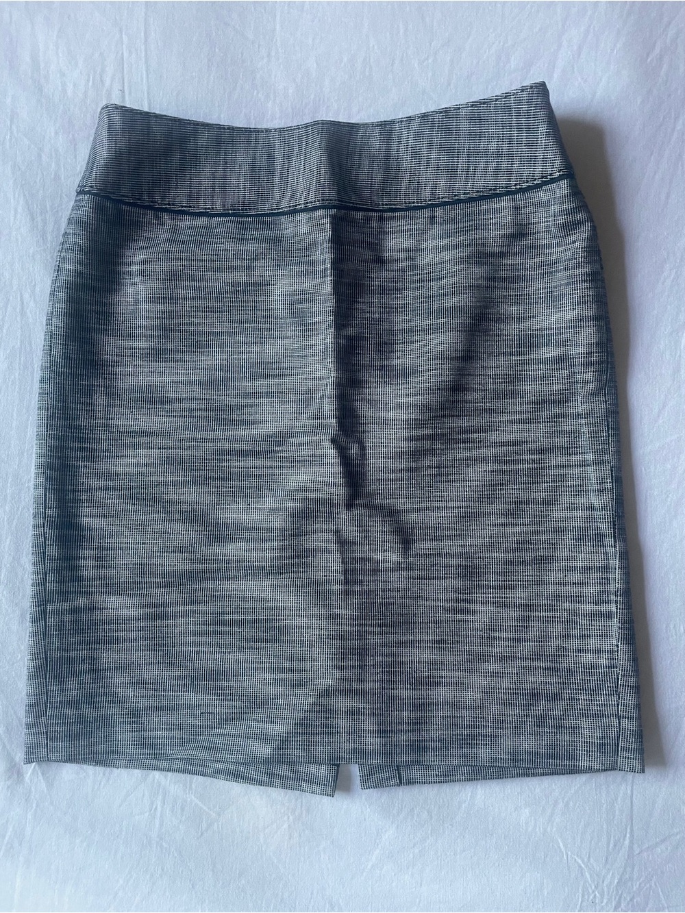 Ann Taylor Gray Textured Pencil Skirt